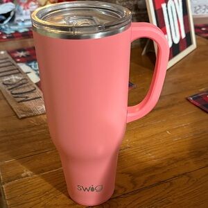 40oz Swig Pink Tumbler with Handle. Cross Posted.